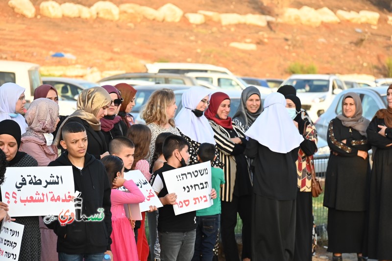 فيديو: مشاركة واسعة من اهالي وطلاب في الوقفة التنديدية ضد عنف الشرطة ويؤكدون : طلابنا ومدارسنا خط احمر ... مع غياب نواب البرلمان القسماويين ...